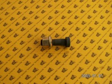 Szpilka koła+nakrętka 826/00923 - Szpilka koła+nakrętka. Produkt zamienny.