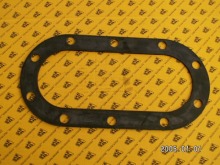 Uszczelka 123/09018 - Uszczelka pod filtr ssawy zbiornika hydrauliki. Produkt zamienny.